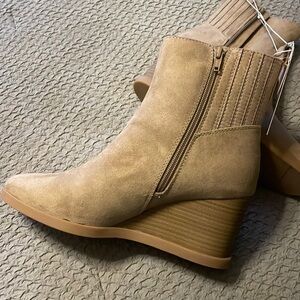 Tan wedge ankle boot